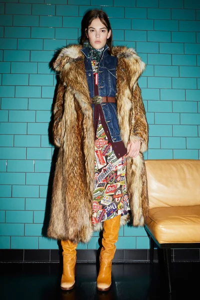 Look 1